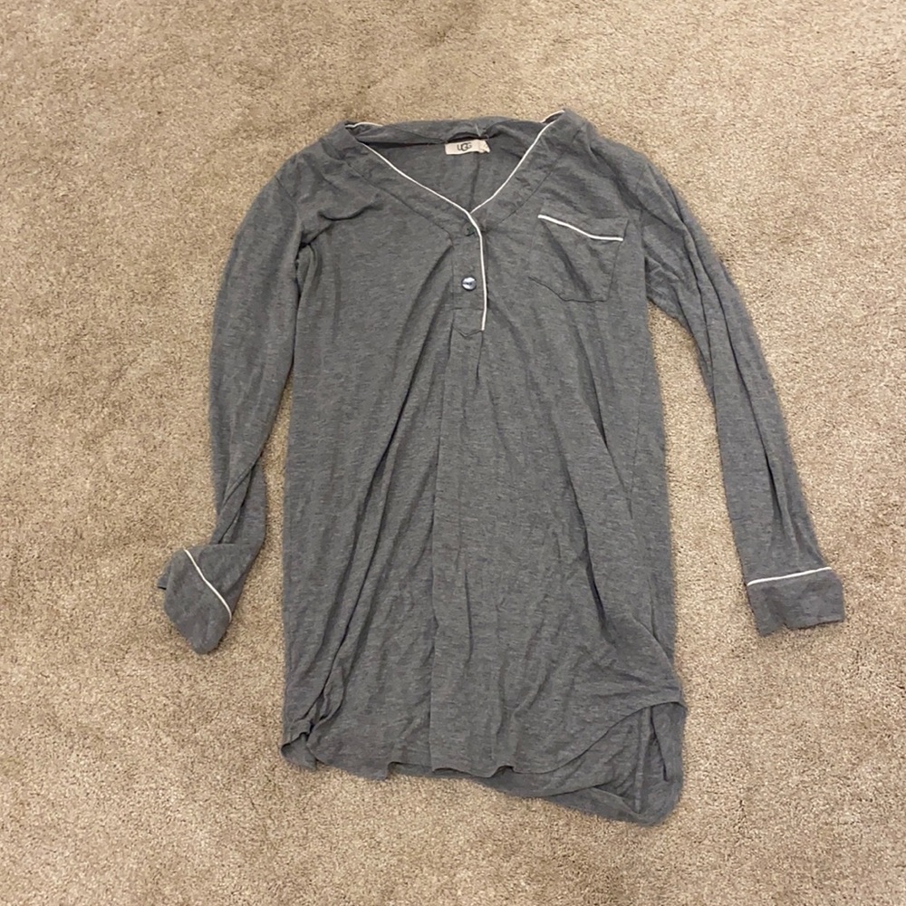 MAKE AN OFFER! UGG nightgown